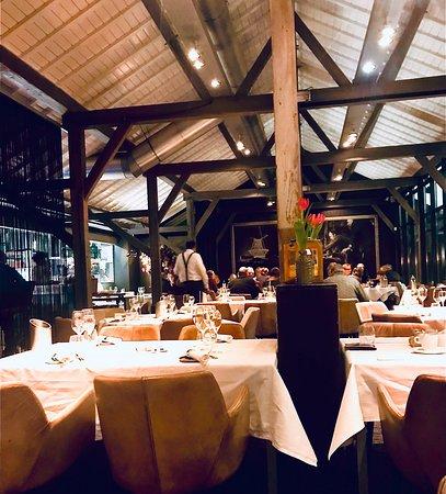 Restaurant Woods